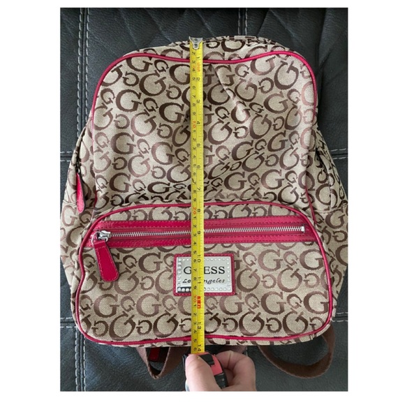 ‘Like-New Mini Guess Backpack’🎒💫 - Picture 14 of 16